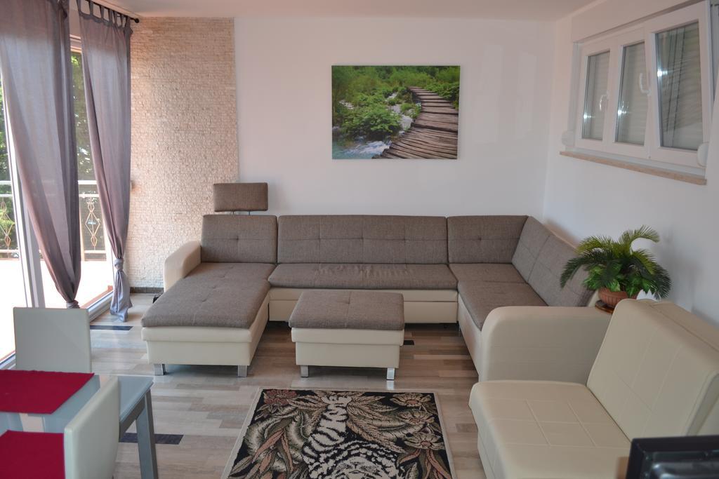 Apartments Lungomare Umag Quarto foto